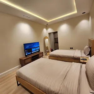 Stylish Twin-bed - Prime Location Apartment *