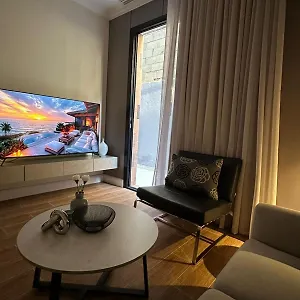 شقة استديو بتجربه فريده مع جلسه خارجيه