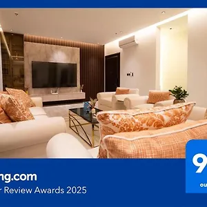 Comfort - Luxury الملقا Almalqa, 3 Bedrooms *